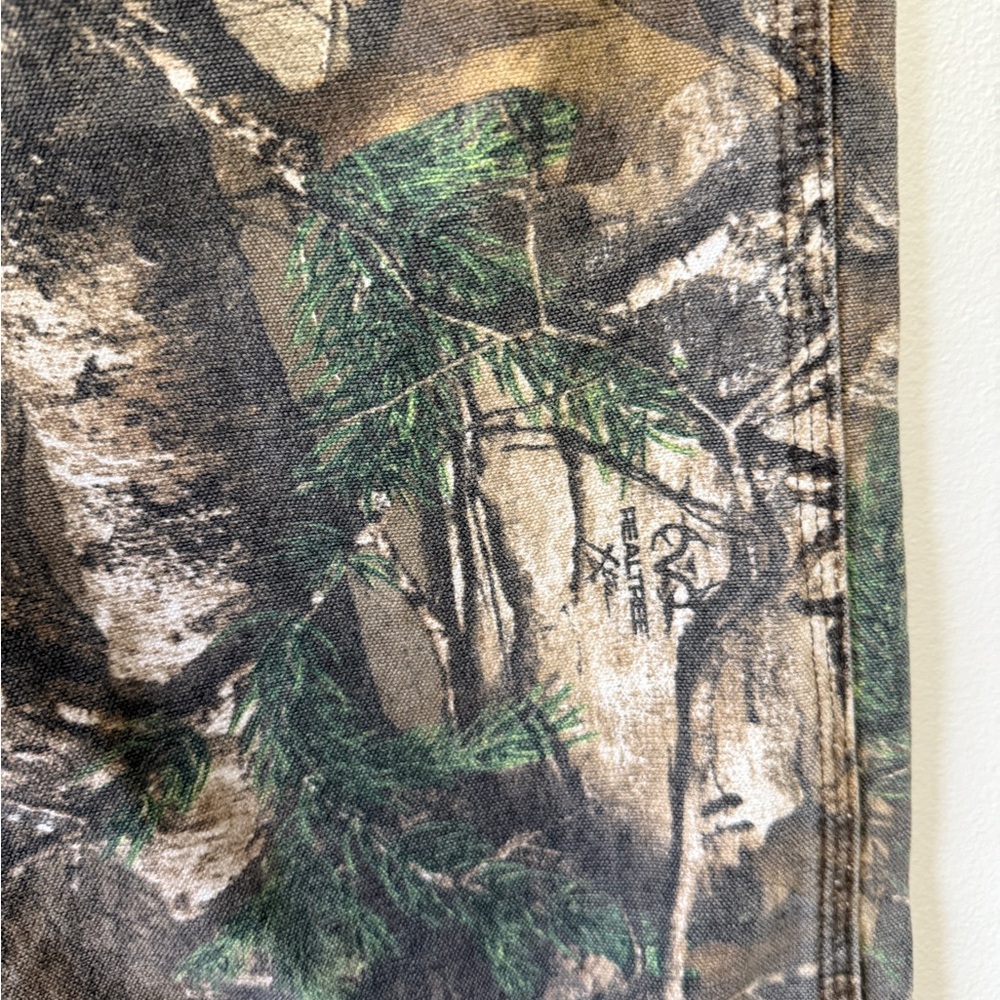 NWOT Carhartt RealTree Camo Carpenter Pants B235 977 Mens 33 x32 Made in USA - Picture 4 of 7